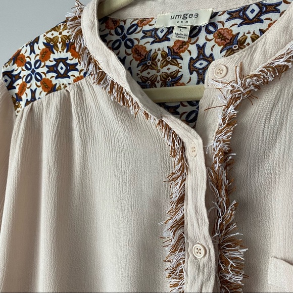Umgee Cream Button Down Long Sleeve Shirt w/Fringe & Pattern Sz L - Picture 3 of 7